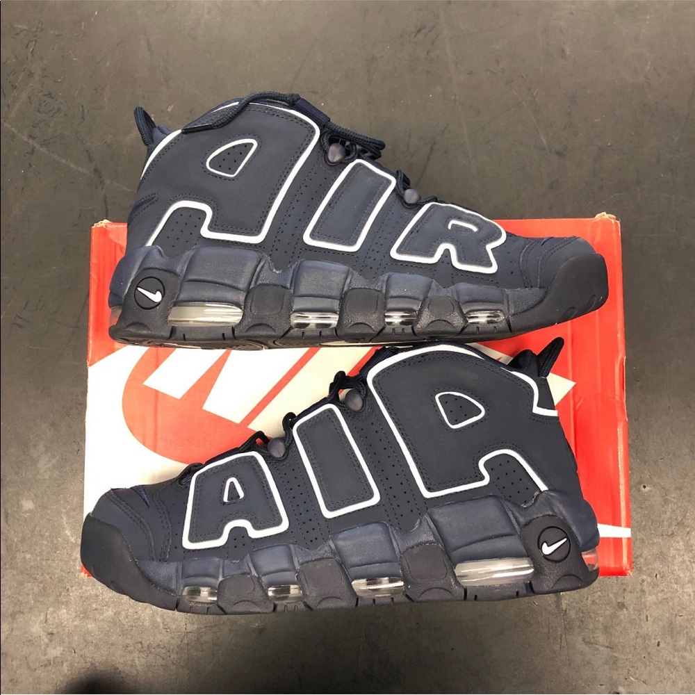 Nike more uptempo size 10 men’s 🔥🔥🔥